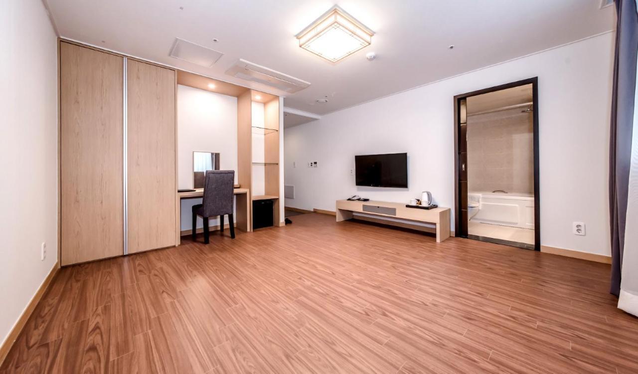 Hotel Shalom Jeju by Eksteriør bilde